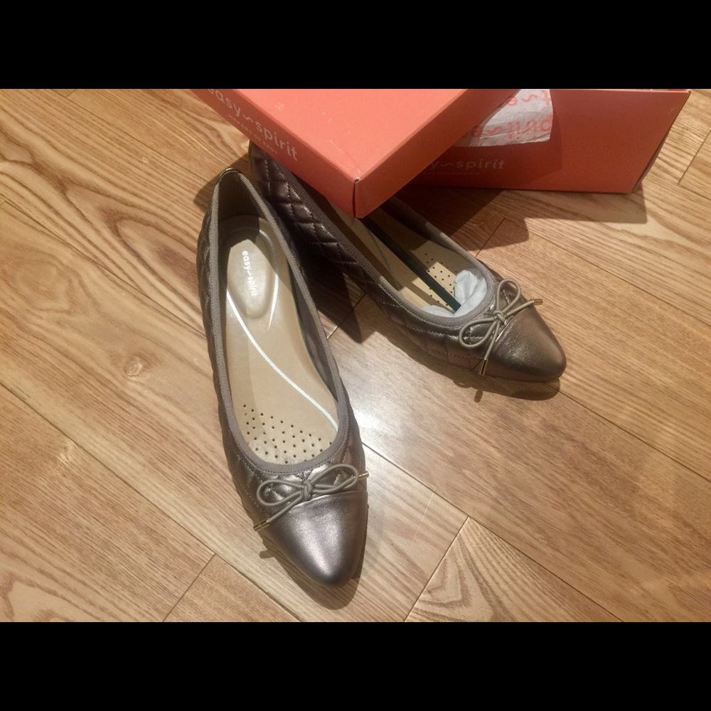 Easy spirit NWT cerise low heel dress shoes 7.5M